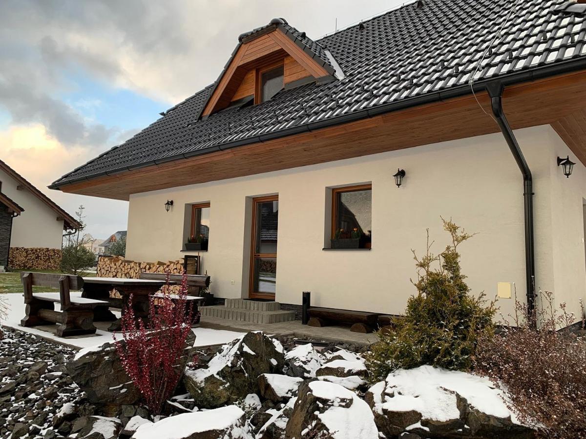 Villa Jasen Stará Lesná エクステリア 写真