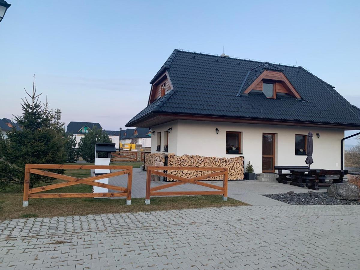 Villa Jasen Stará Lesná エクステリア 写真