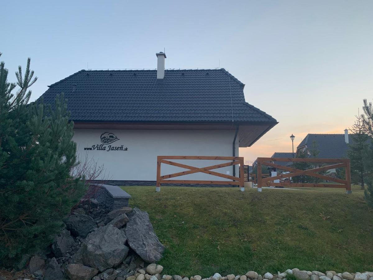 Villa Jasen Stará Lesná エクステリア 写真